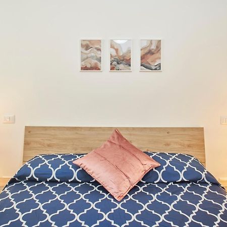 Azure Spot In Siena Centre - Apt Centrale Con Balcone Bagian luar foto