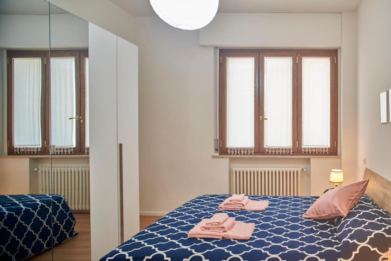 Azure Spot In Siena Centre - Apt Centrale Con Balcone Bagian luar foto